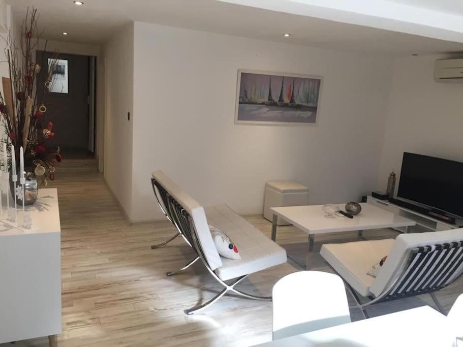 Lovely Two Bedrooms Apartment. Flic en Flac Экстерьер фото